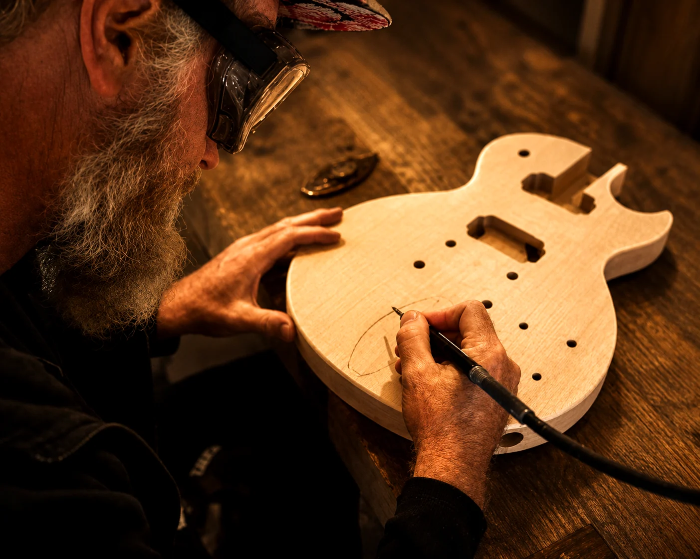 Hand carving guitar body